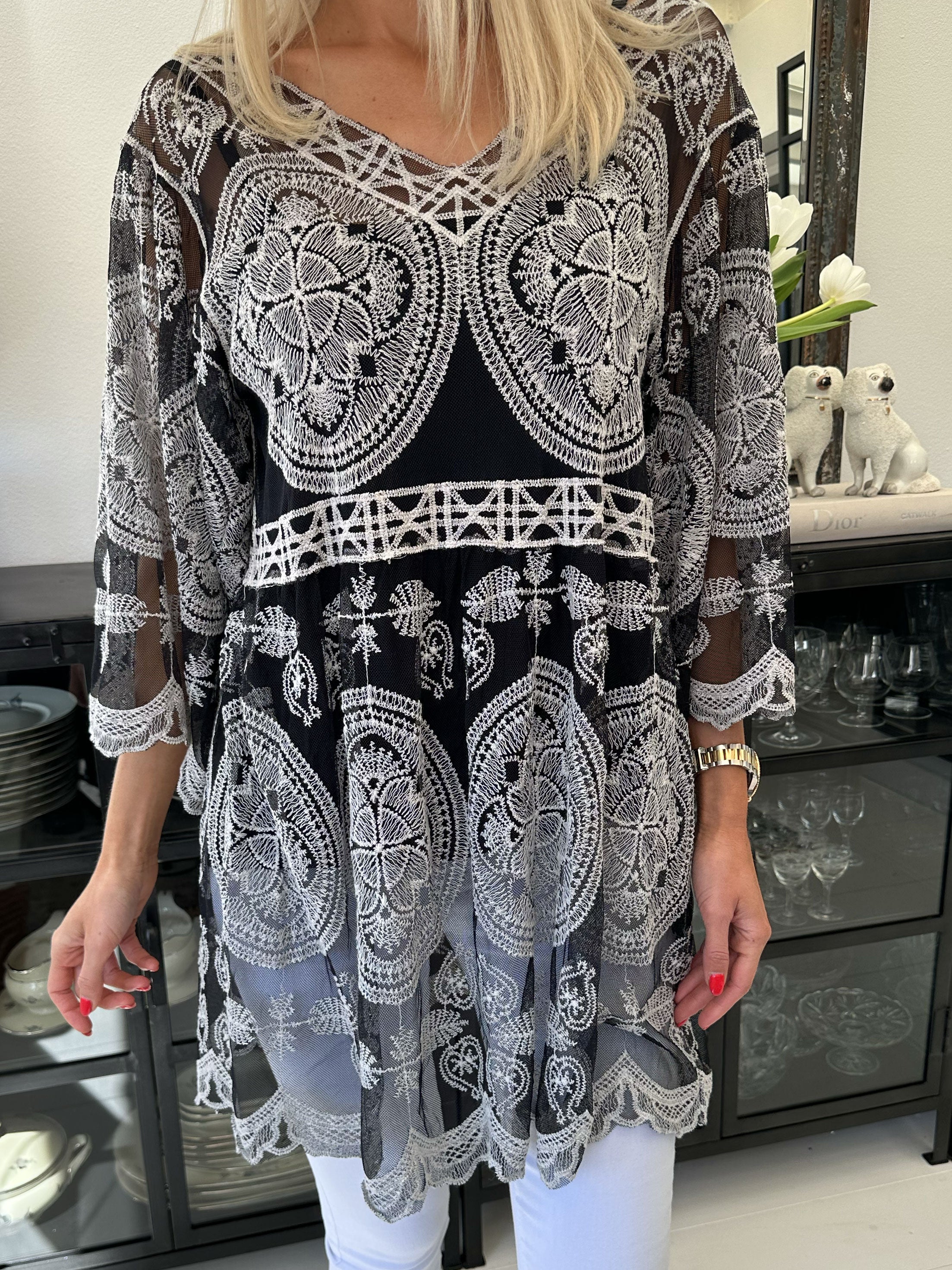 Tessa - Sød semi-transparent blonde tunika